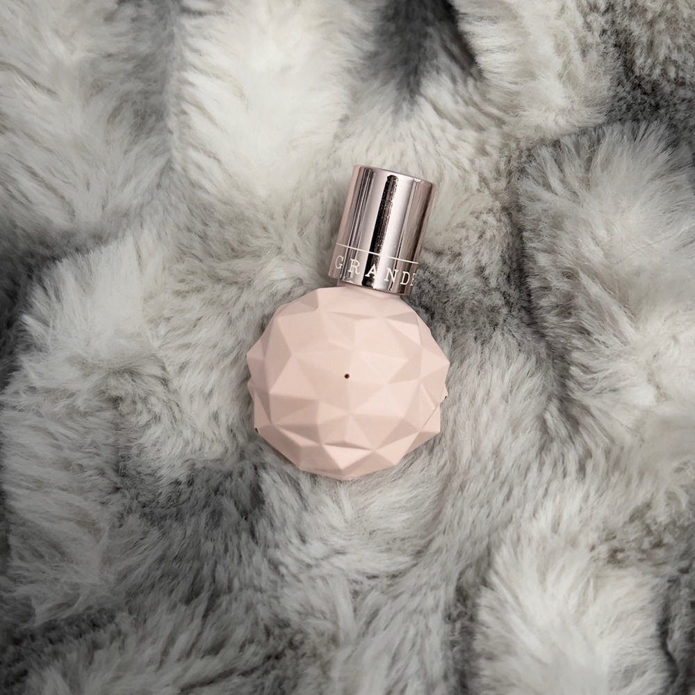 Ariana Grande Sweet Like Candy Mini Perfume .25 fl oz